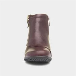 Cushion Walk Stacey Womens Dark Red Ankle Boot