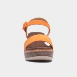 Heavenly Feet Orion Womens Orange Wedge Sandal